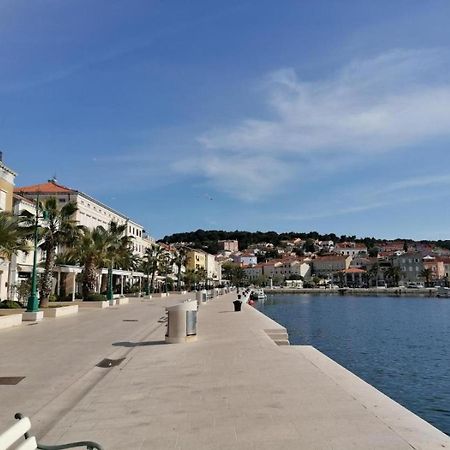Apartments Mali Losinj Luaran gambar