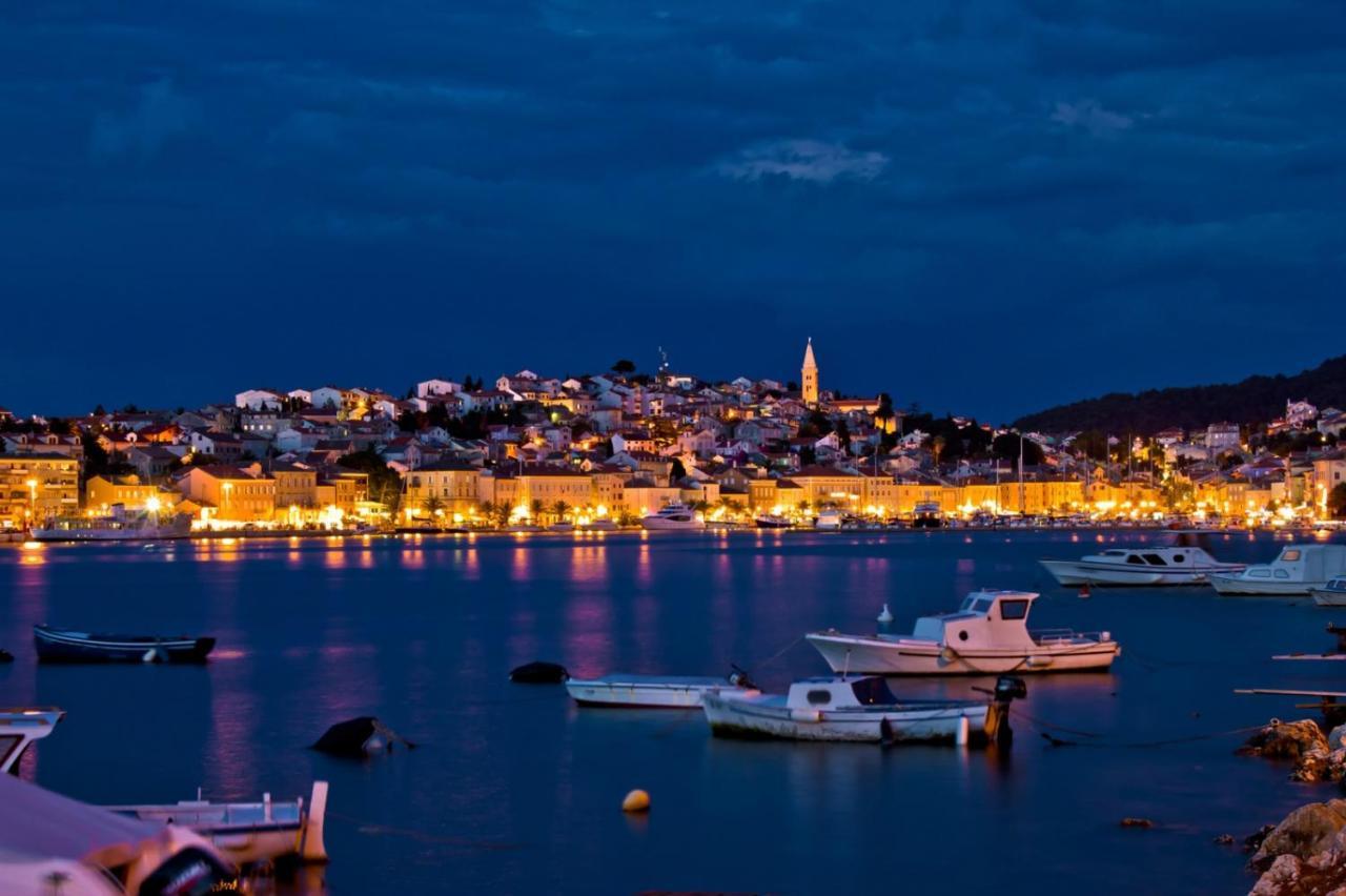 Apartments Mali Losinj Luaran gambar