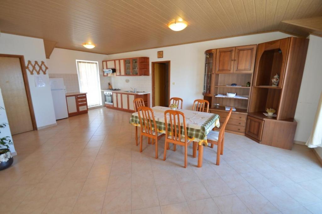 Apartments Mali Losinj Luaran gambar
