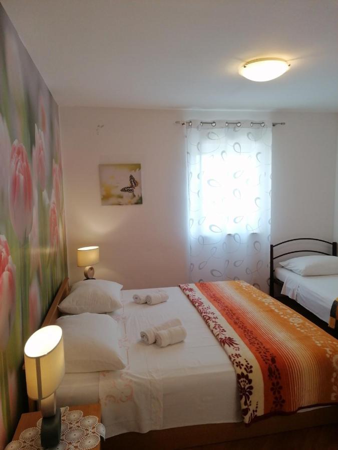 Apartments Mali Losinj Luaran gambar