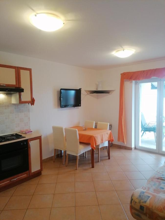 Apartments Mali Losinj Luaran gambar