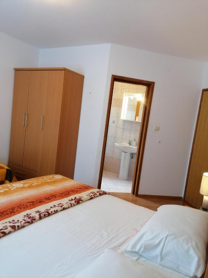 Apartments Mali Losinj Luaran gambar