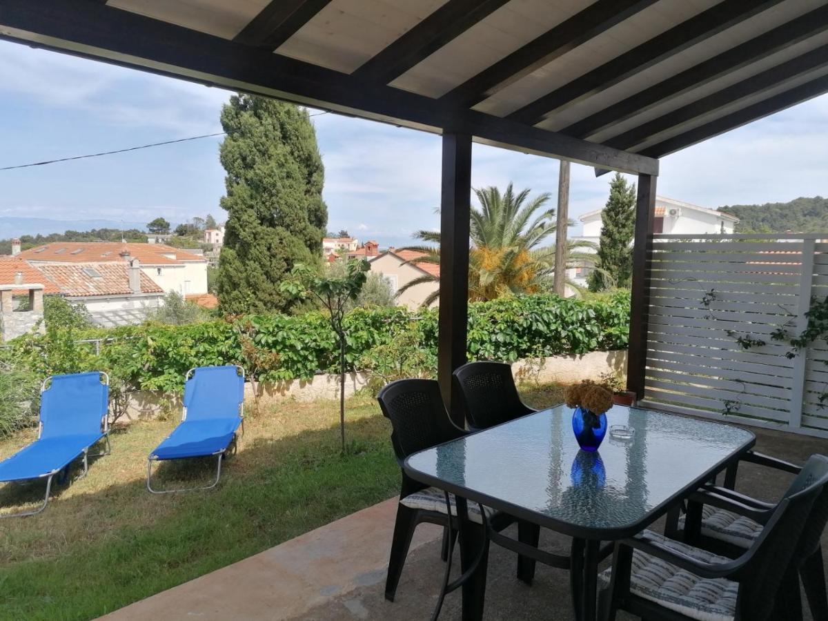 Apartments Mali Losinj Luaran gambar