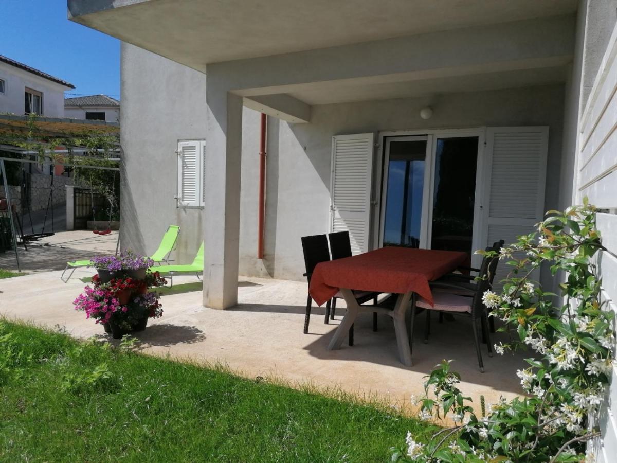 Apartments Mali Losinj Luaran gambar