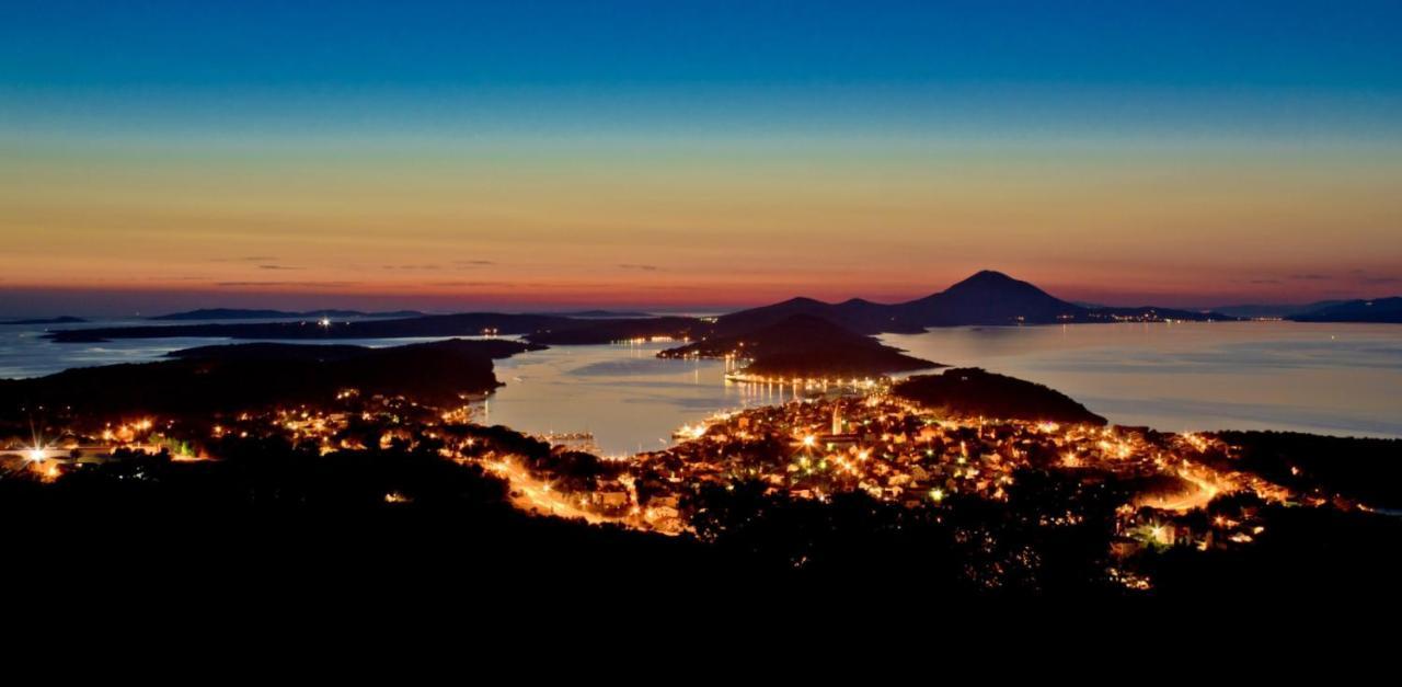 Apartments Mali Losinj Luaran gambar