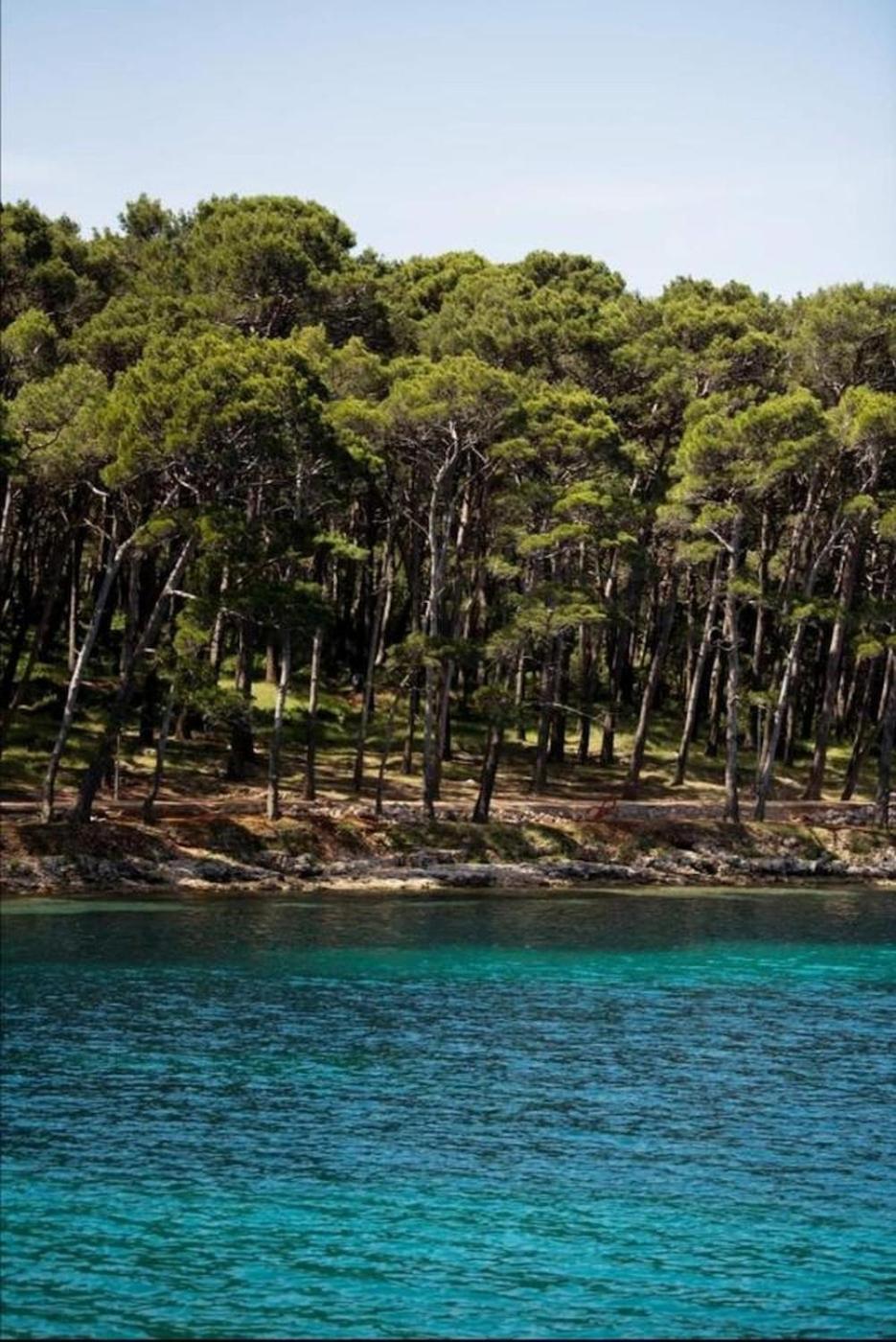 Apartments Mali Losinj Luaran gambar